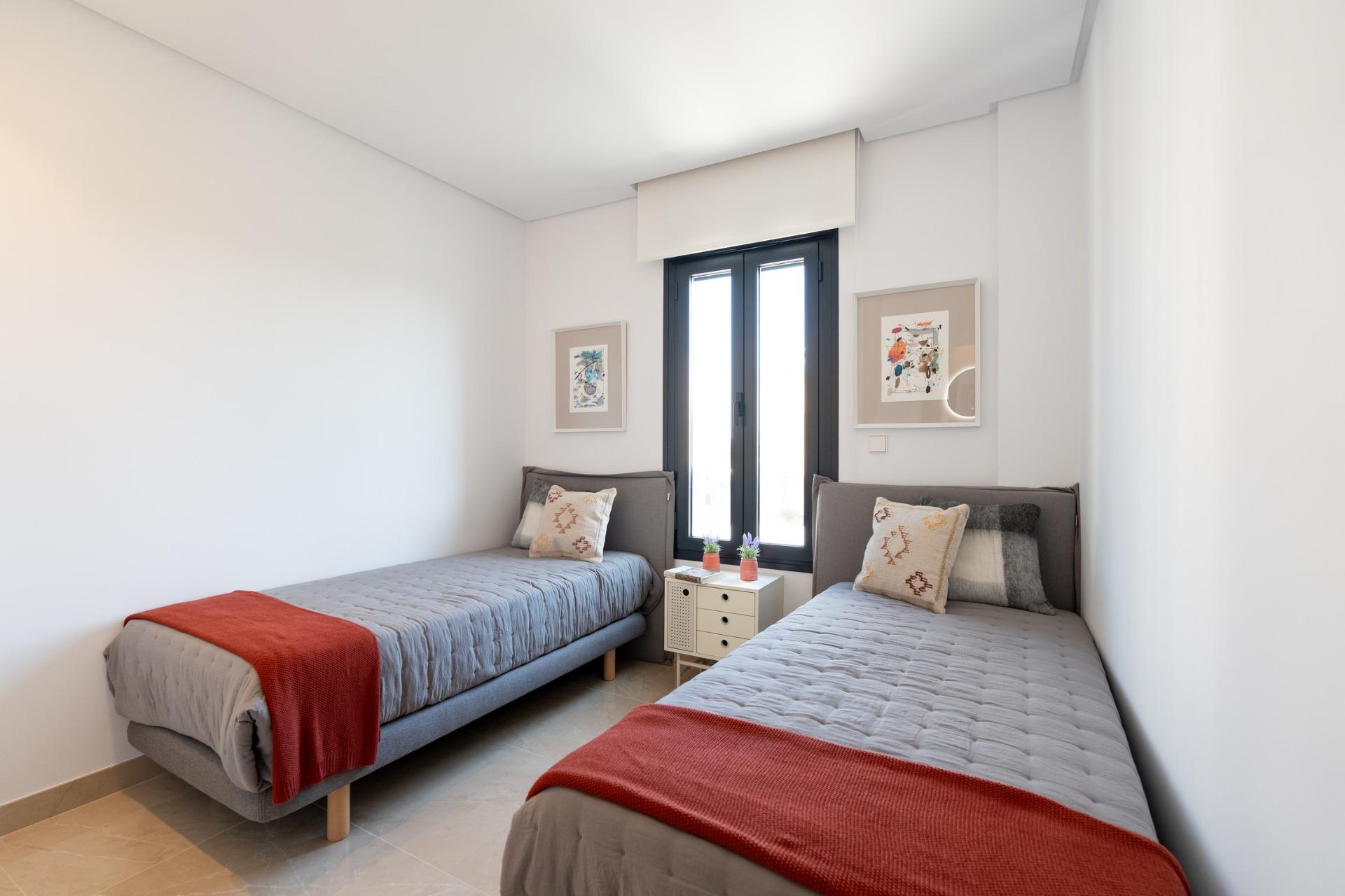New build townhouses and quads in gran alacant near the beach