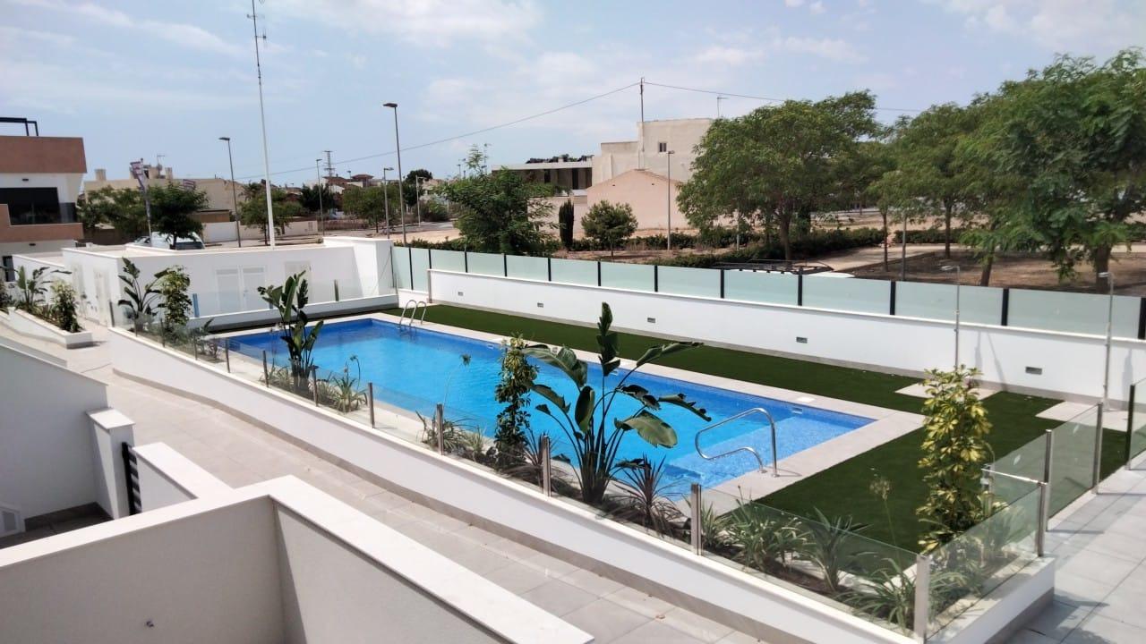 Newly built bungalows with solarium or garden in pilar de la horadada