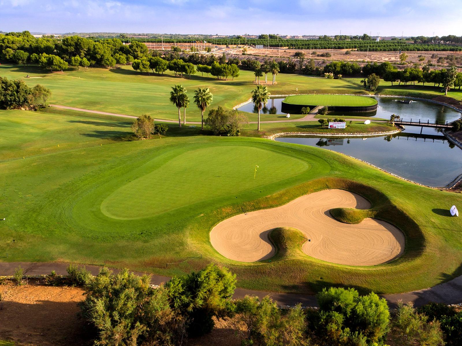 New construction villas on the frontline of lo romero golf
