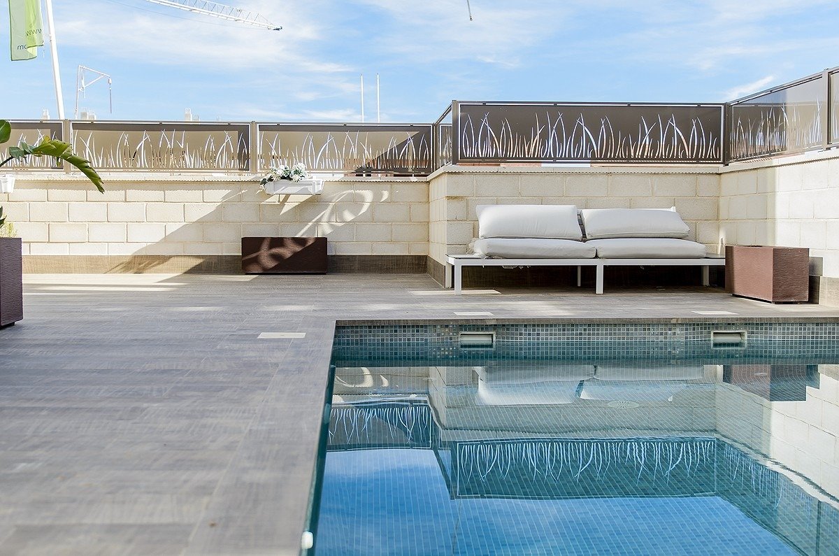 New built villa in playa honda