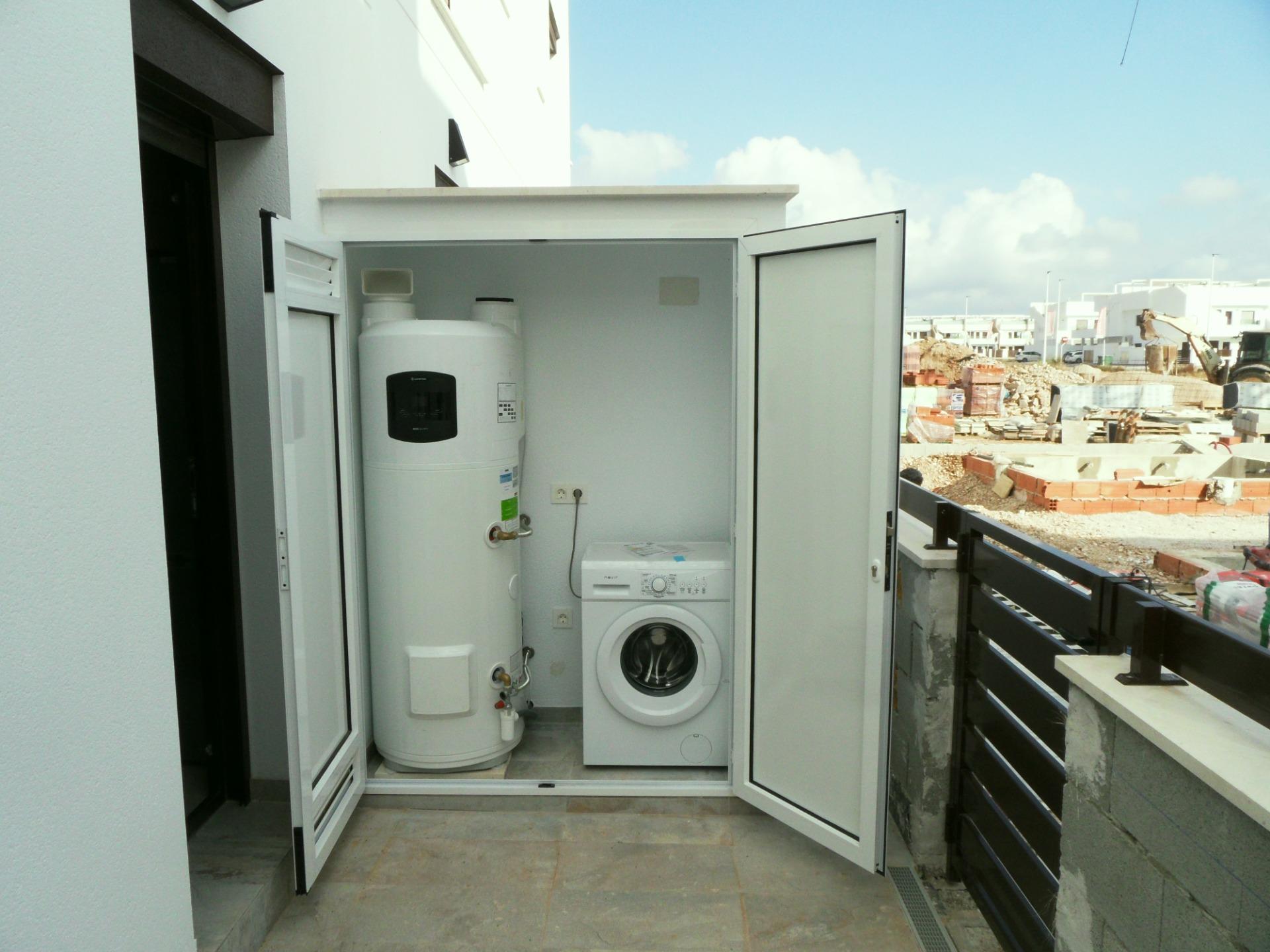 Modern townhouses and semi-detached homes in pilar de la horadada