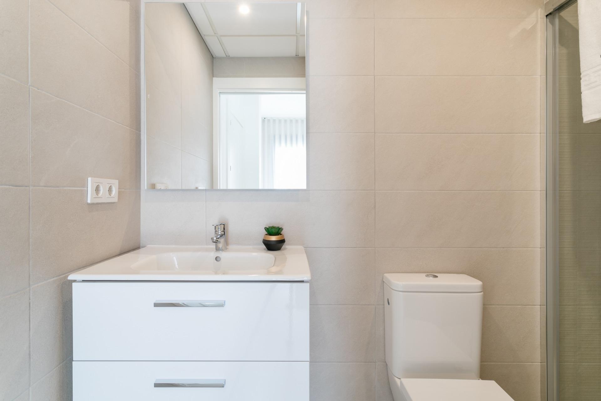 New build gated urbanization in torrevieja only 700m from the beach