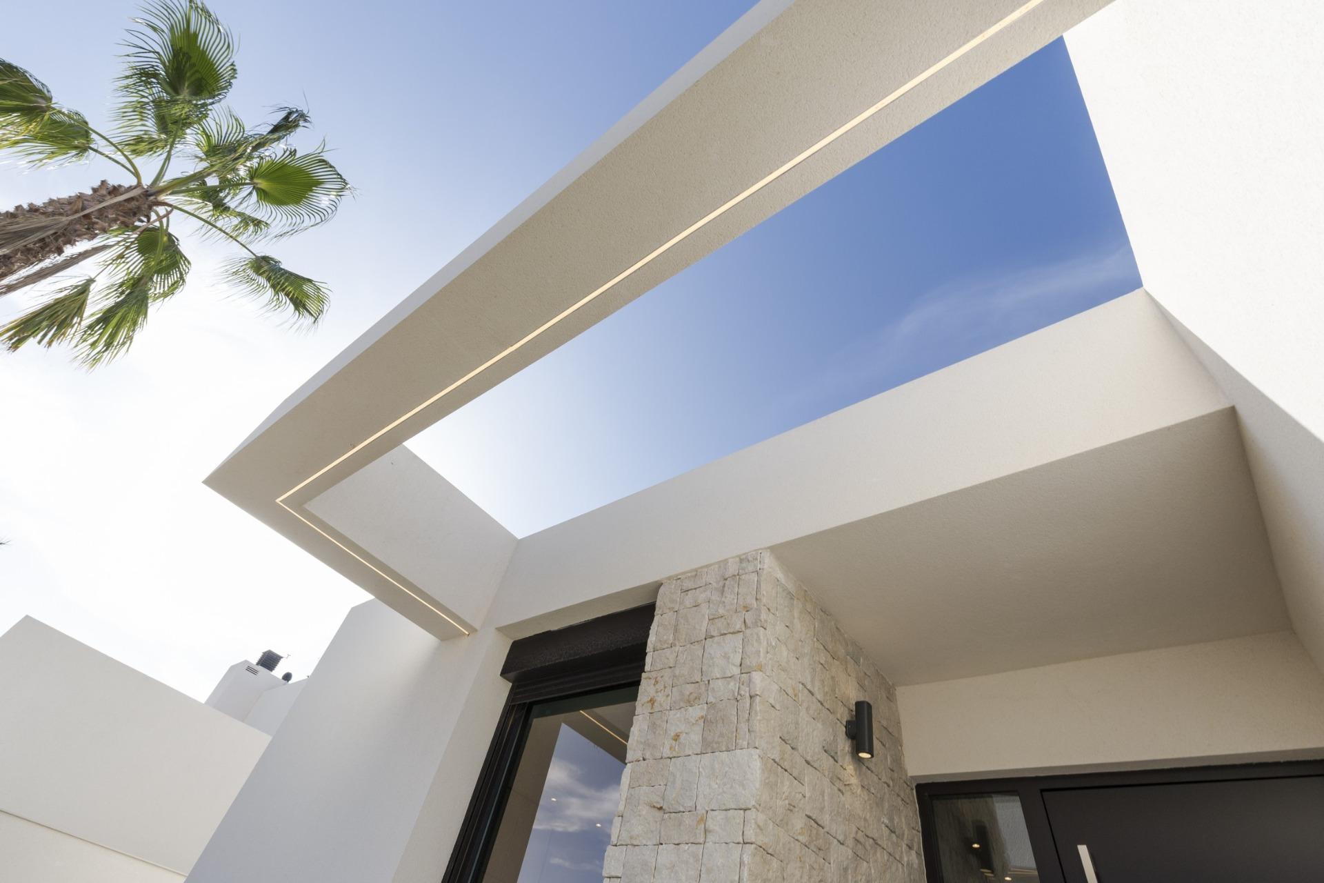 Exclusive, newly built villas on the golf course front line at la finca golf resort