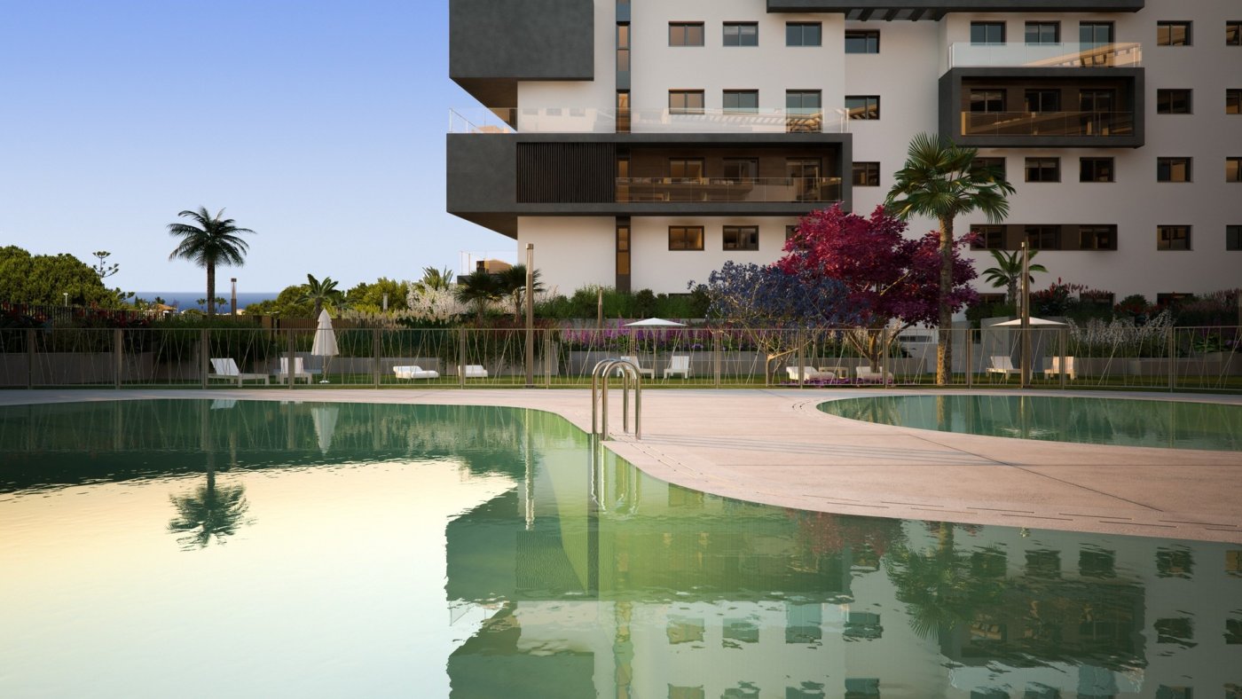 GROUND FLOOR FLAT IN LUXURY RESIDENTIAL COMPLEX NEXT TO THE SEA