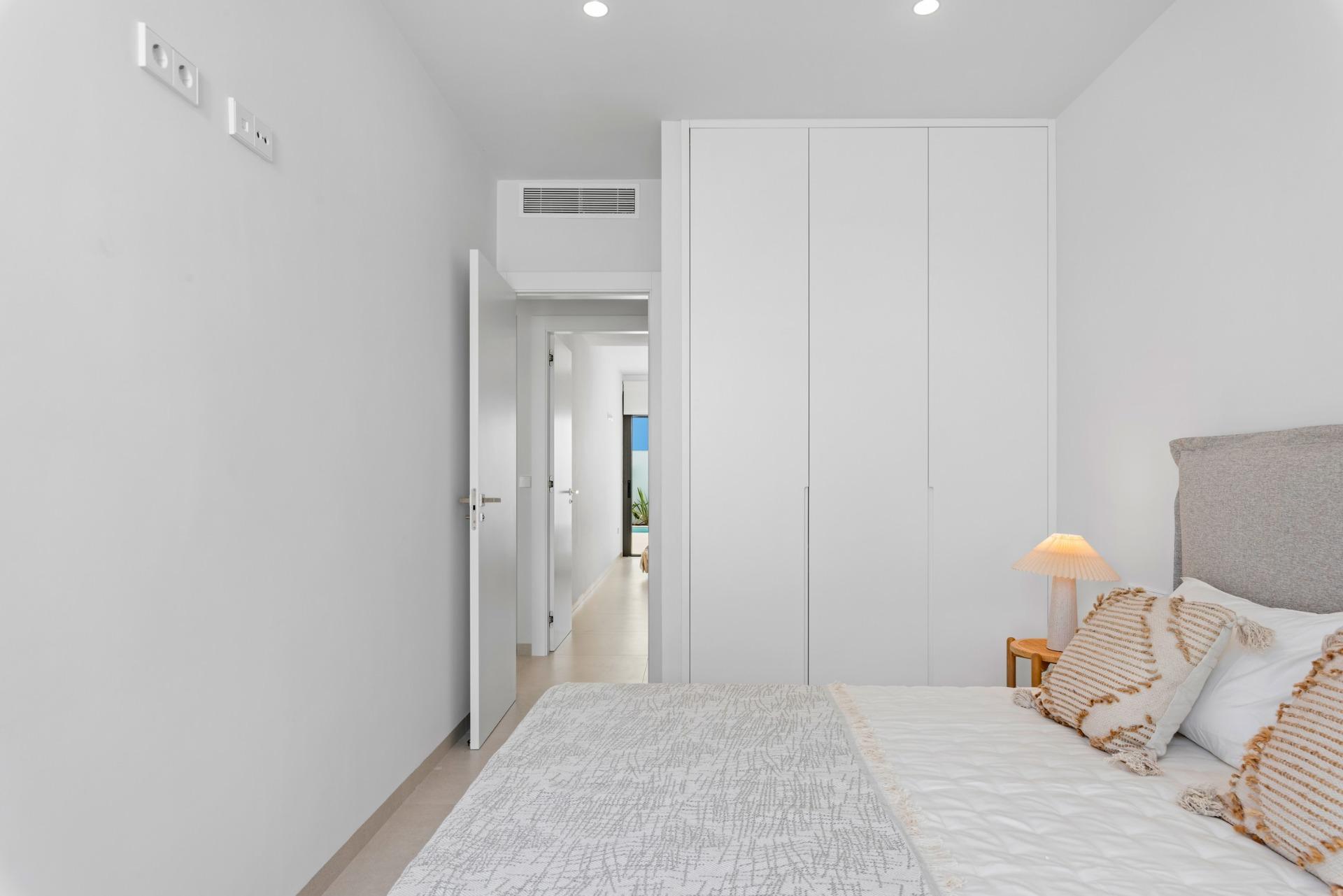 New build villas near serena golf in los alcazares