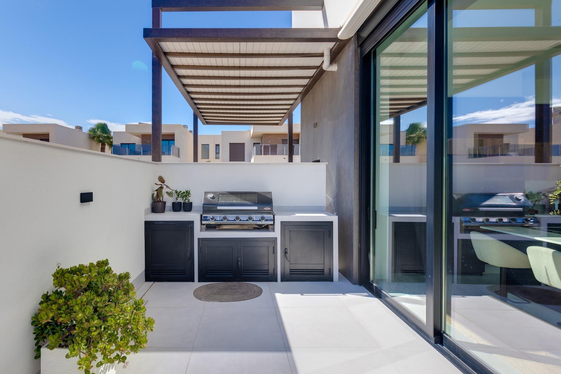 New build villas in pilar de la horadada on the golf course