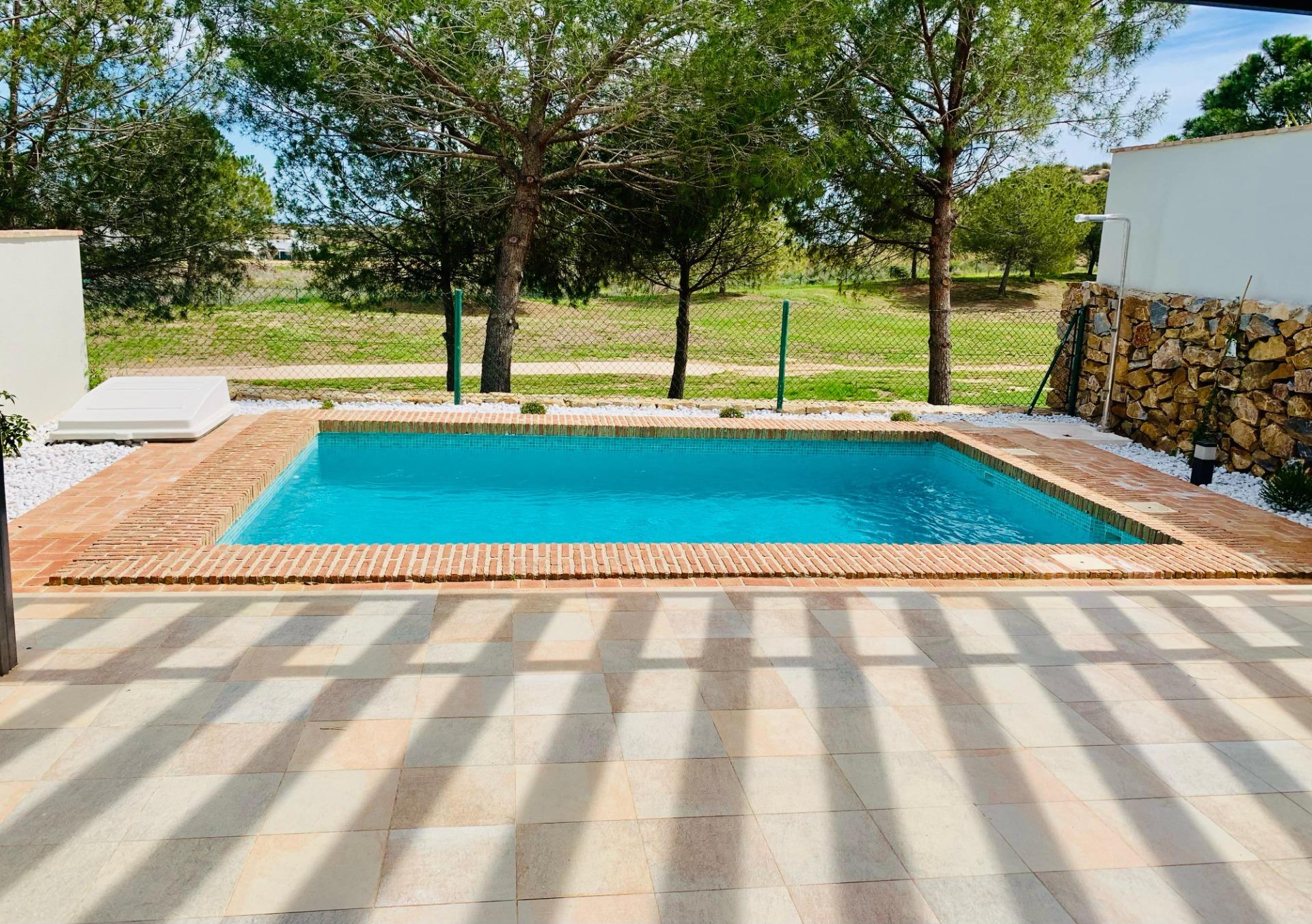 Elegant one-level townhouses with private pool in peraleja golf resort – costa cálida