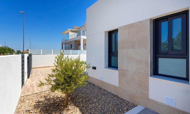 The mediterranean lifestyle all on one level
