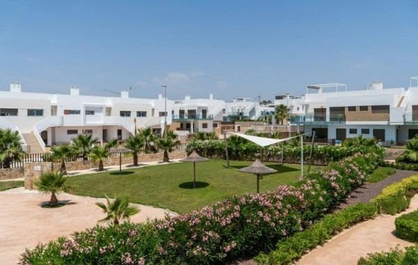 New build residential of bungalow apartments in vistabella