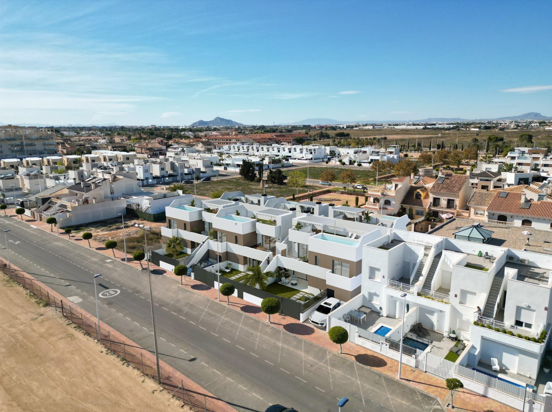 New build bungalows with private pool in san pedro del pinatar