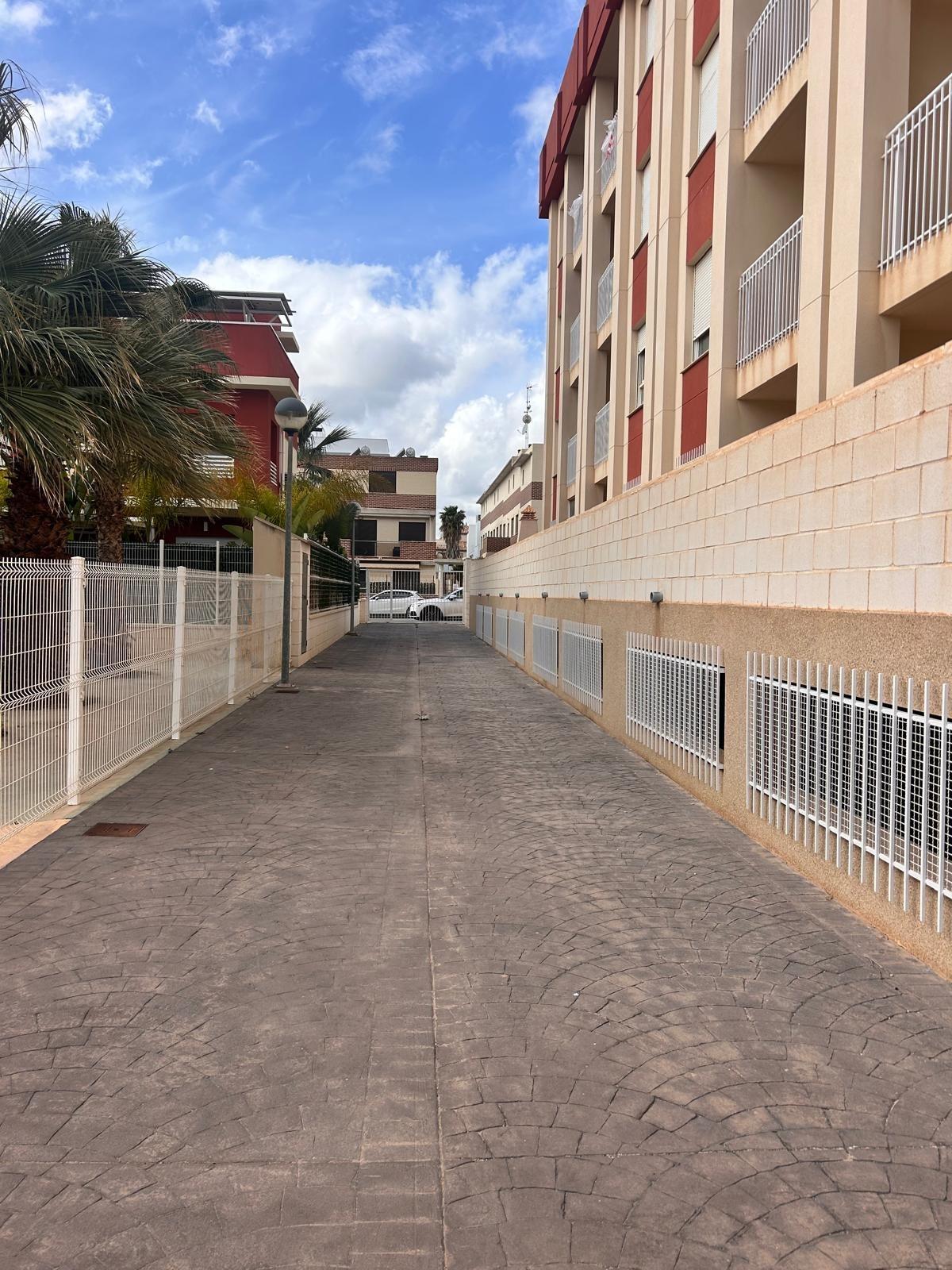 Regenerated residential complex in lomas de cabo roig – renovated apartments