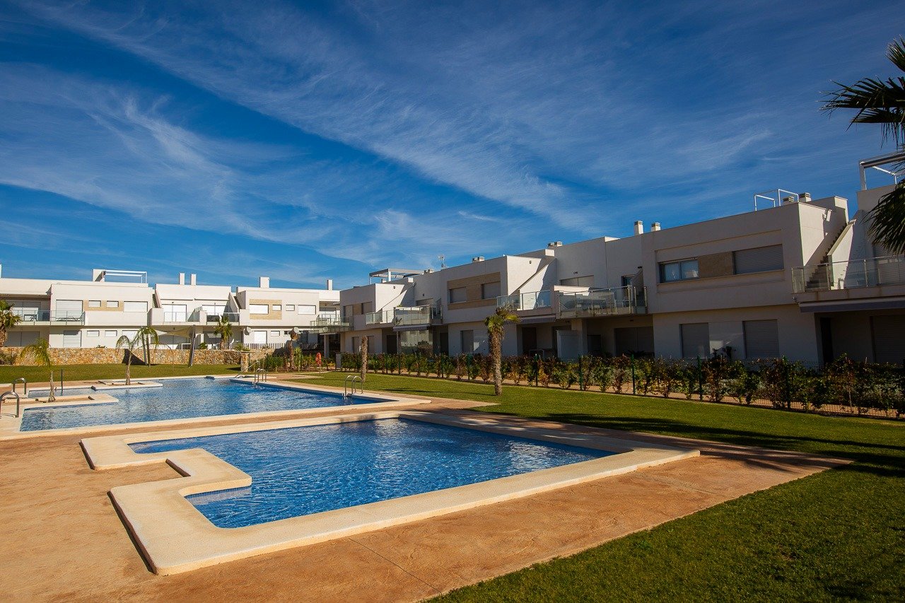 New build residential of bungalow apartments in vistabella