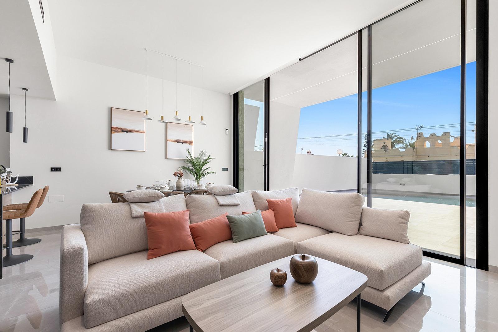 New-build one-story villas with private pool in torrevieja