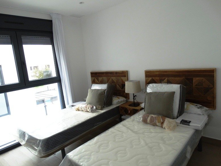 New build 4 semi-detached villas in pilar de la horadada
