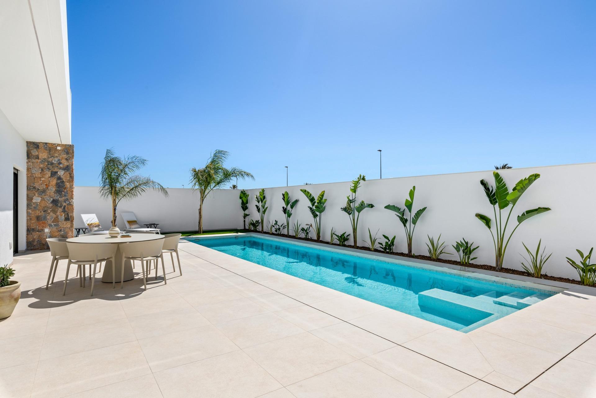 New build villas near serena golf in los alcazares