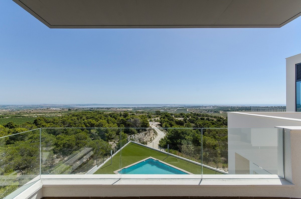New build bungalows in san miguel de salinas