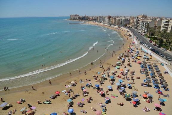 New build apartments in torrevieja, just 150m from playa del cura