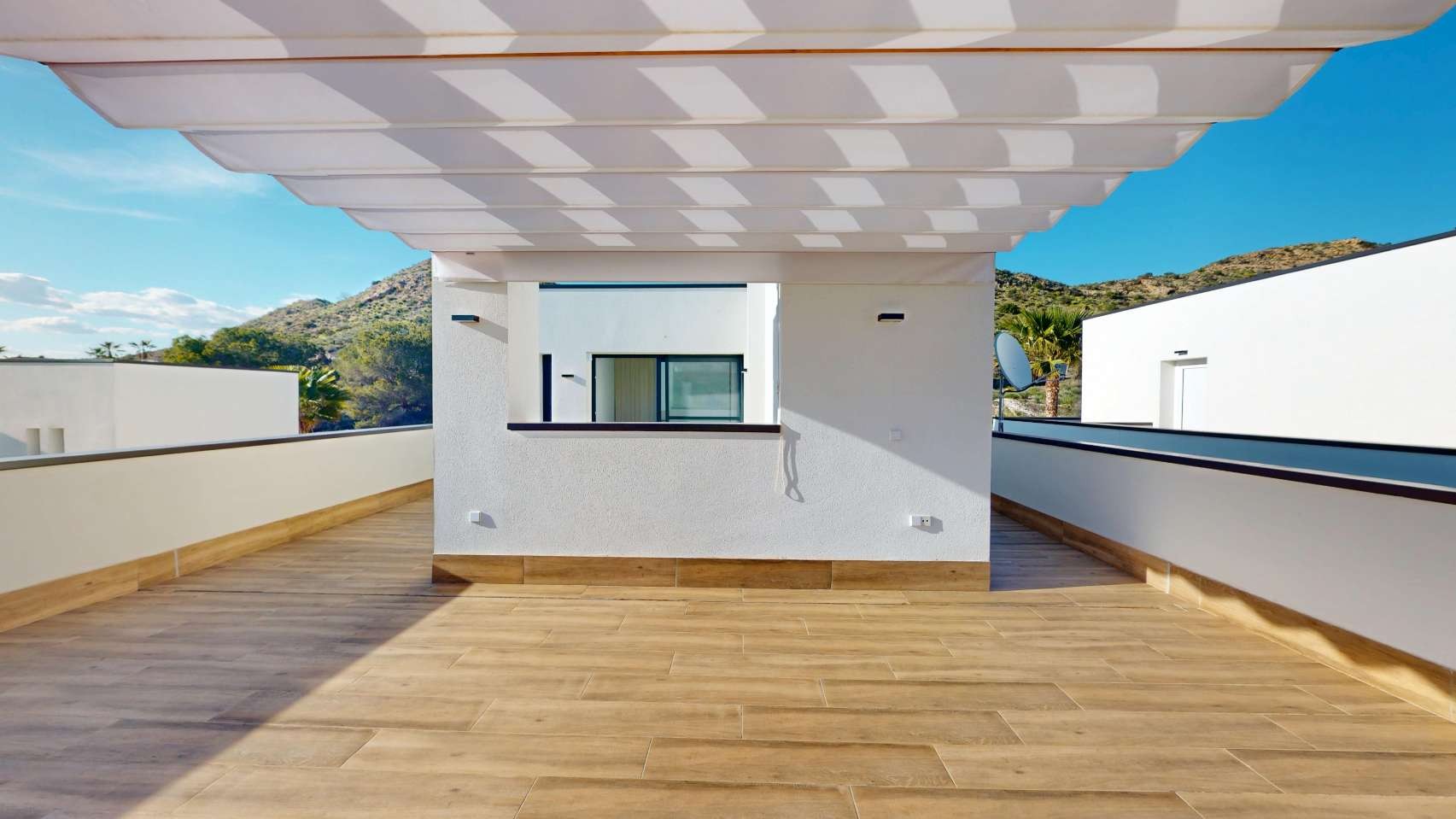 Villa in Font Del Llop Golf Resort