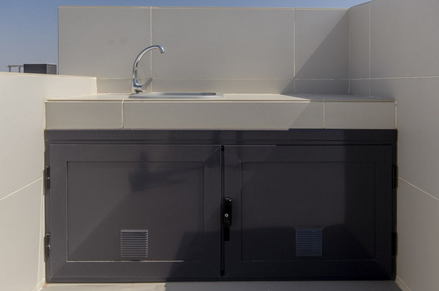 New construction villas 250 m from the beach in campoamor