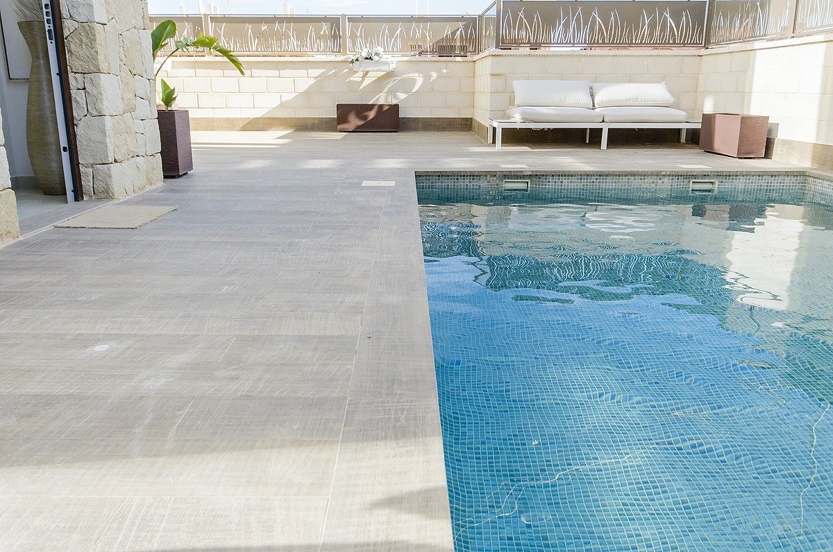 New built villa in playa honda