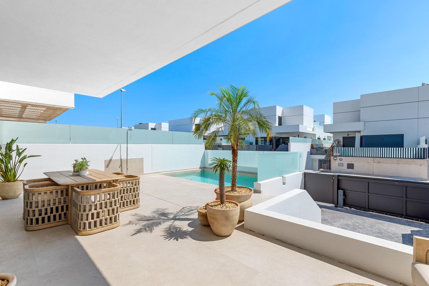 New build semi-detached and terraced villas in dolores, alicante