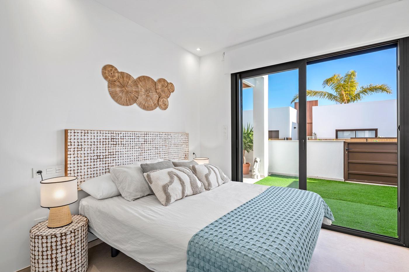 New build apartments and villas frontline golf in los alcazares costa calida