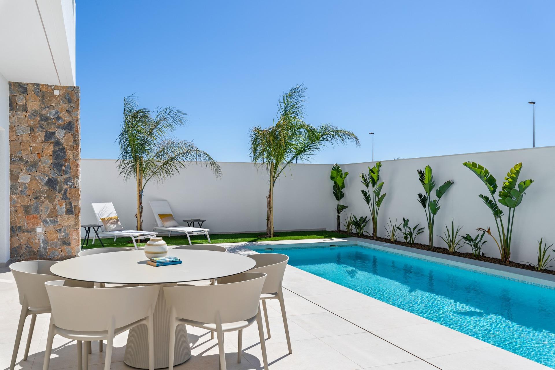 New build villas near serena golf in los alcazares