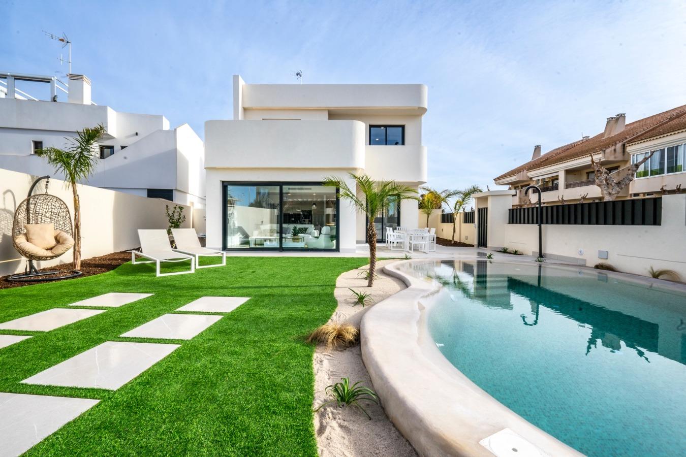 Newly built detached villas with private pool in roldán, torre-pacheco