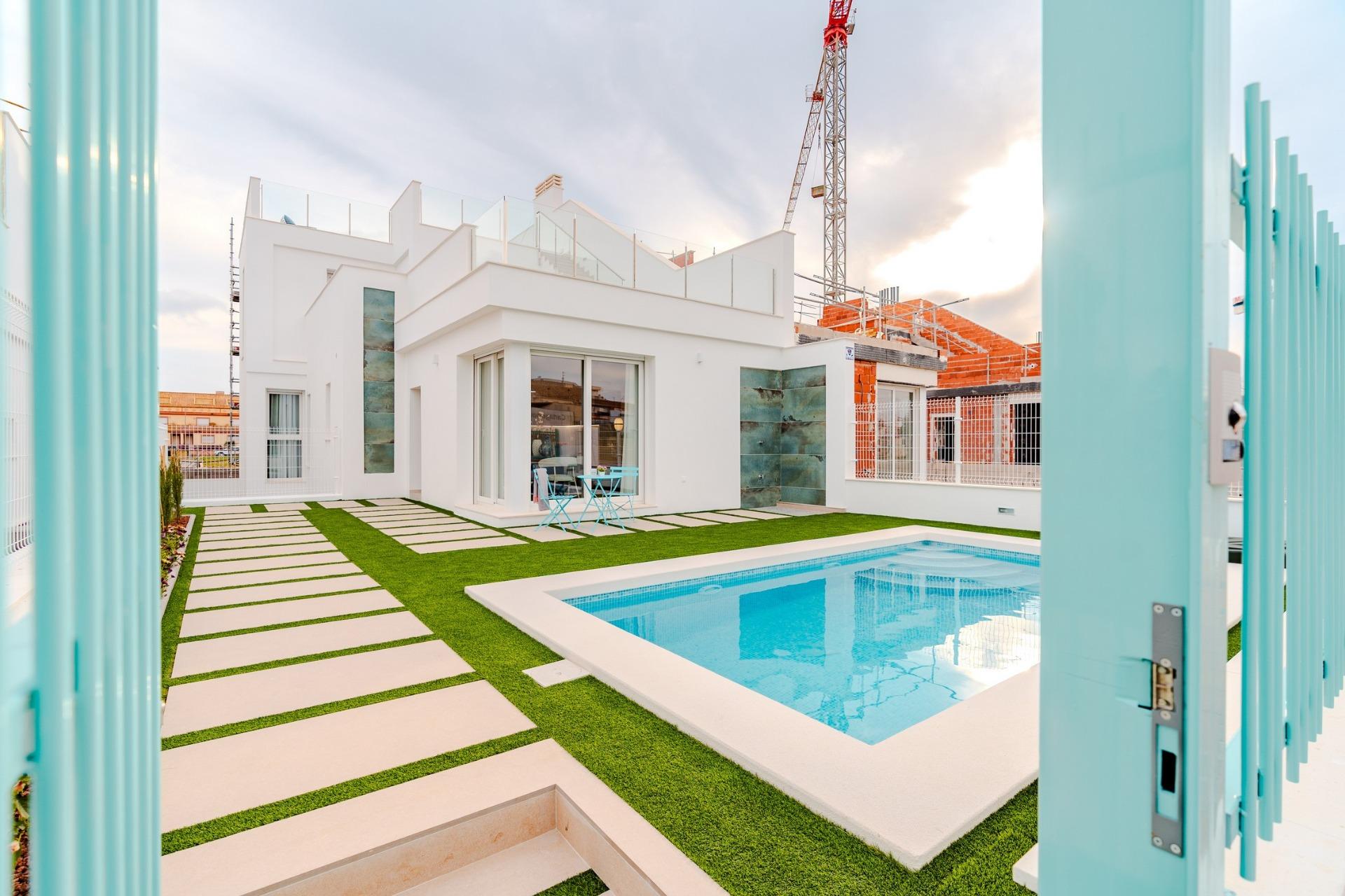 New build villas near la serena golf and the beach in los alcázares