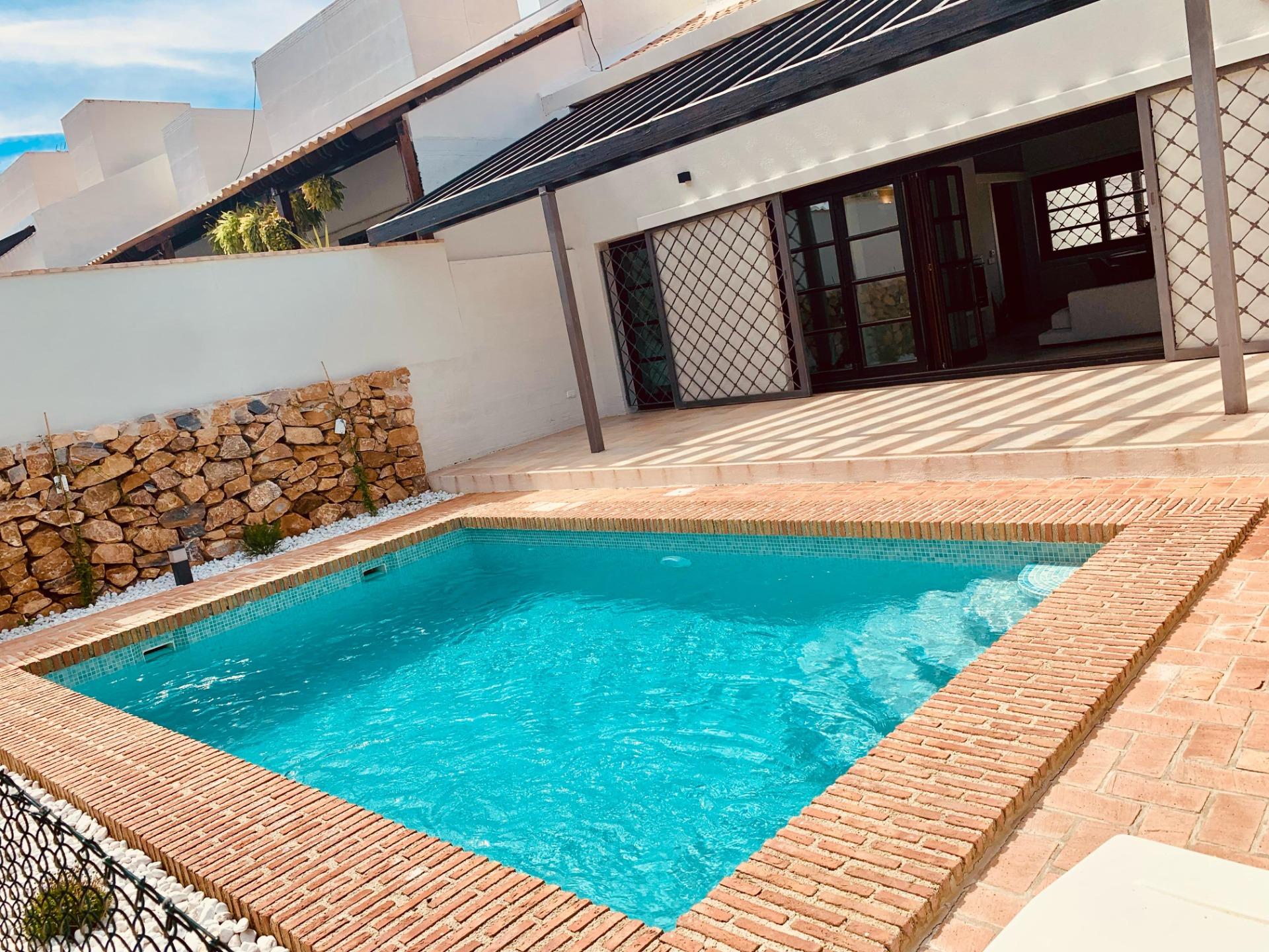 Elegant one-level townhouses with private pool in peraleja golf resort – costa cálida
