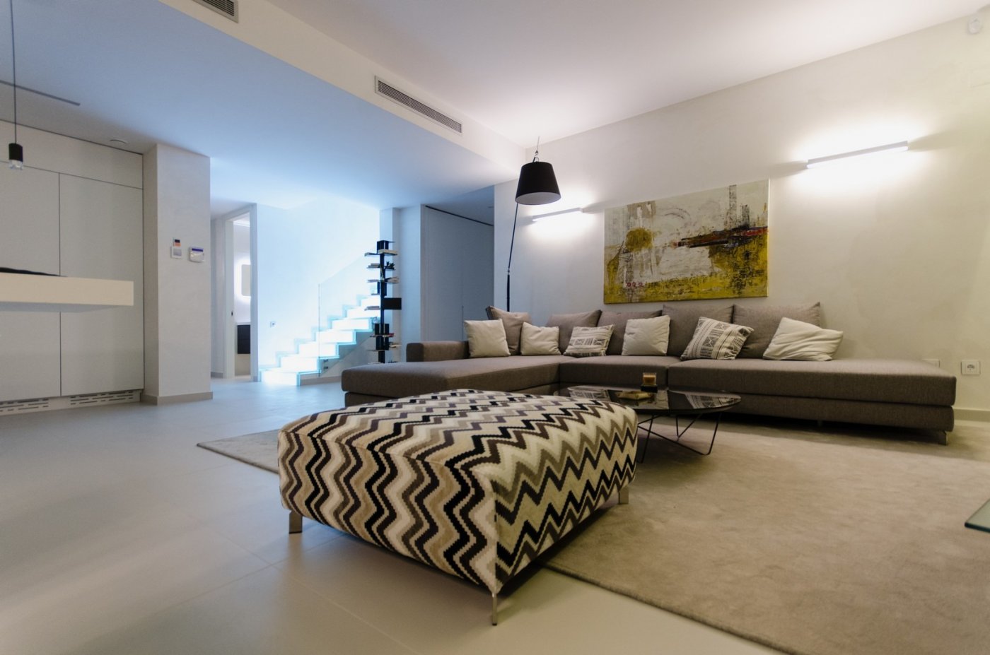 New construction villas 250 m from the beach in campoamor