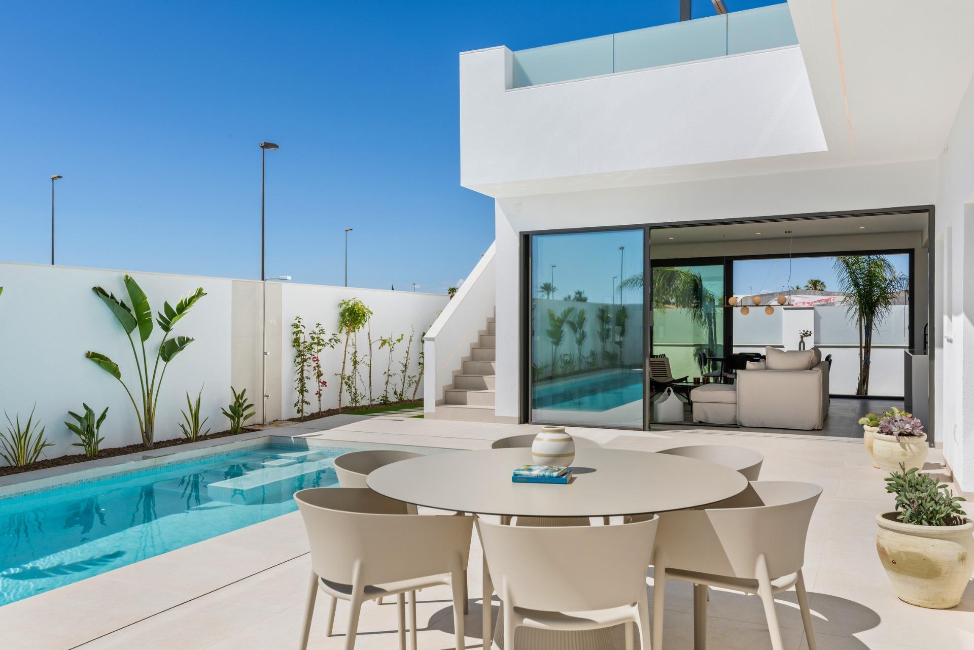 New build villas near serena golf in los alcazares
