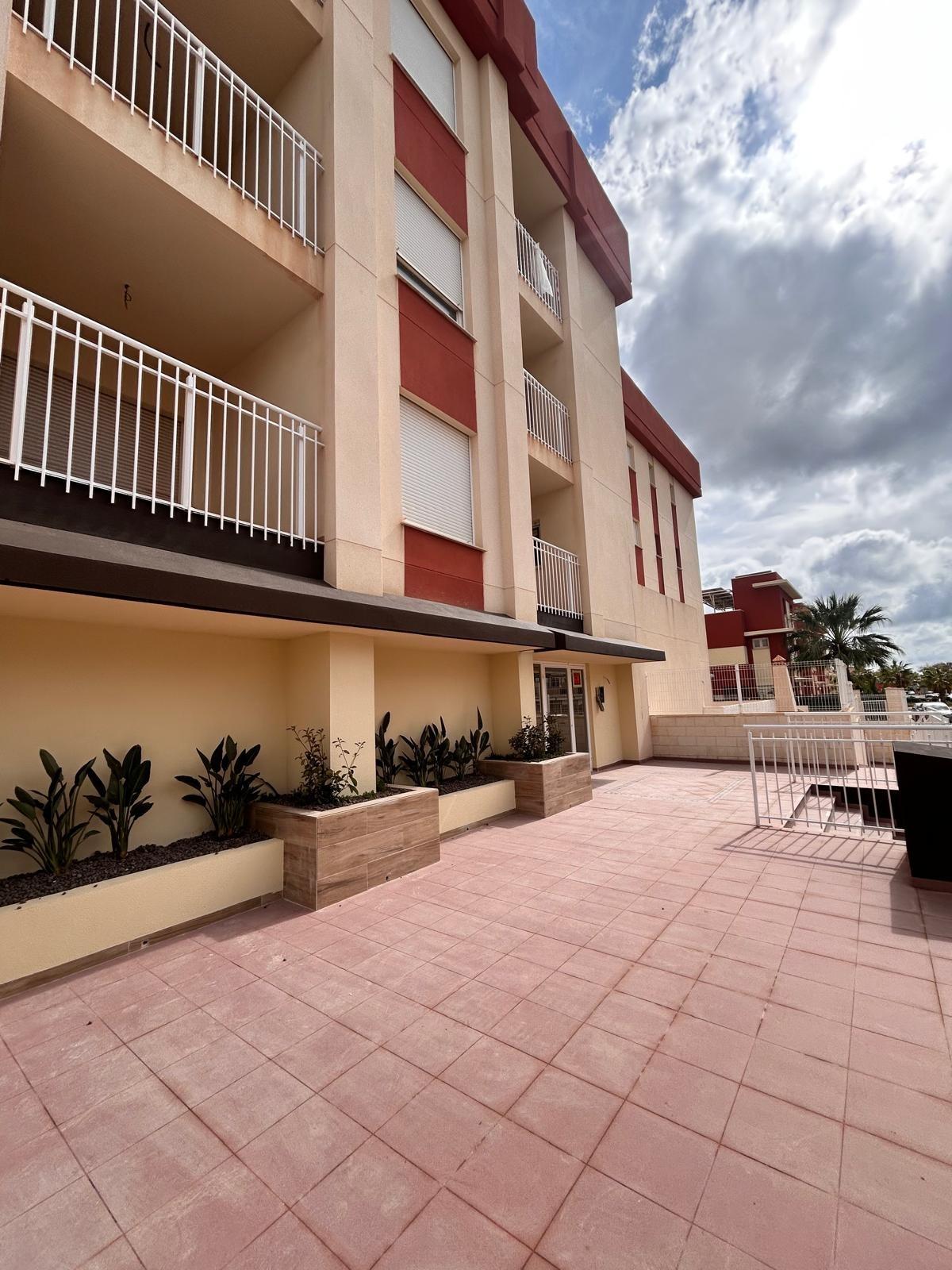 Regenerated residential complex in lomas de cabo roig – renovated apartments