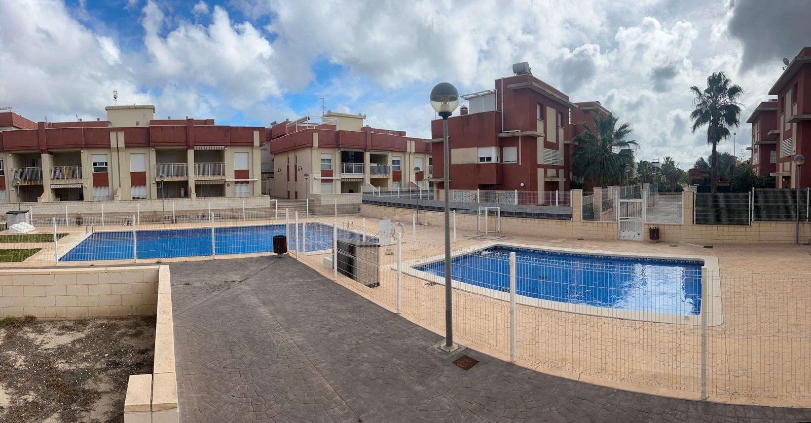 Regenerated residential complex in lomas de cabo roig – renovated apartments