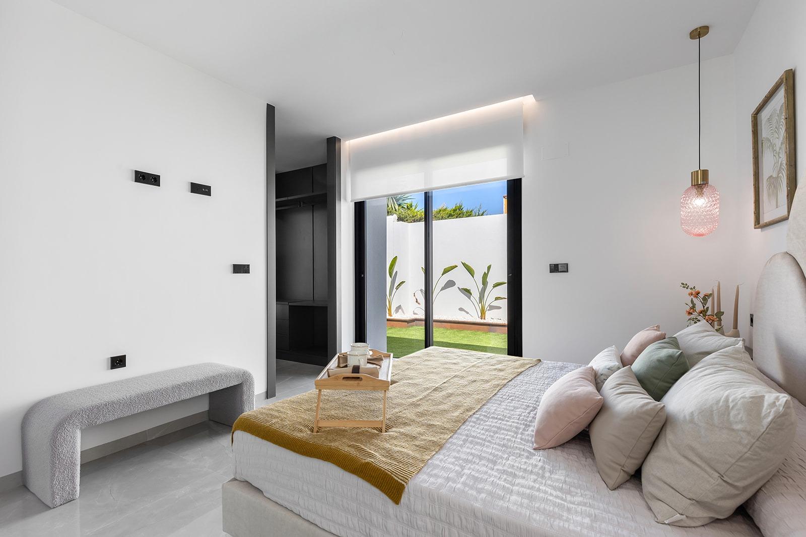 New-build one-story villas with private pool in torrevieja