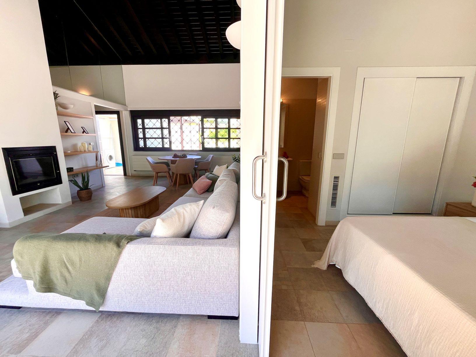 Elegant one-level townhouses with private pool in peraleja golf resort – costa cálida