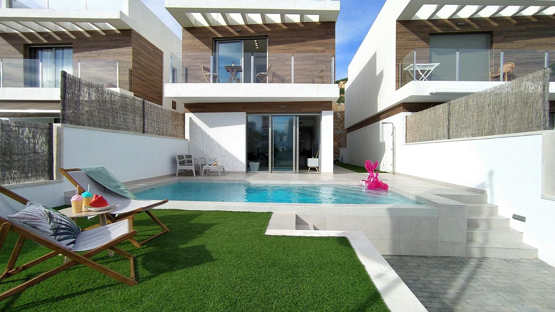 New build modern villas in villamartin