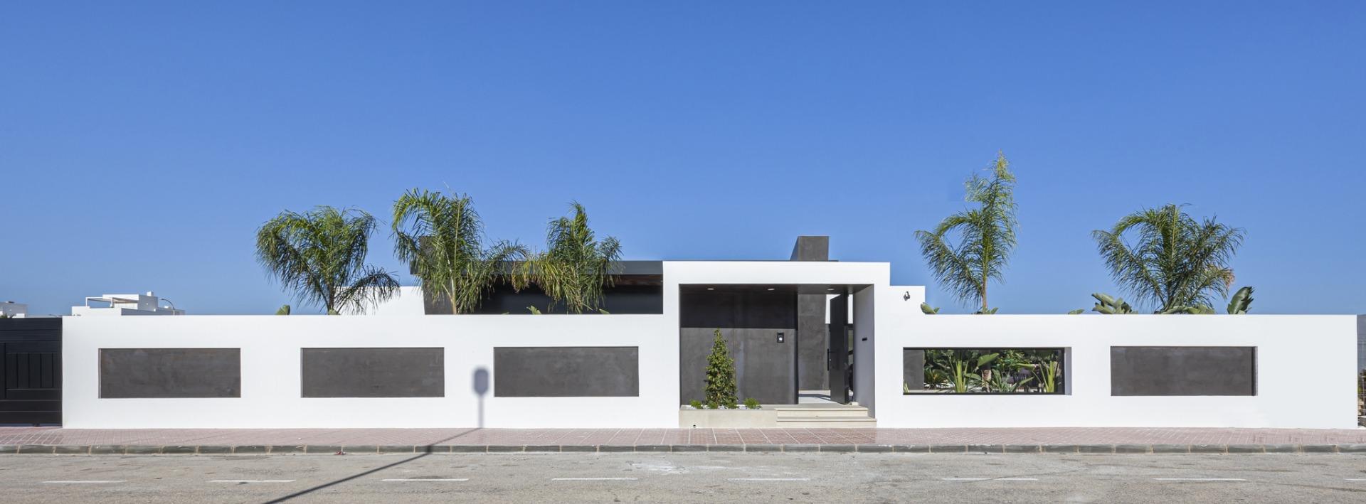 NEW BUILD VILLAS IN ROJALES