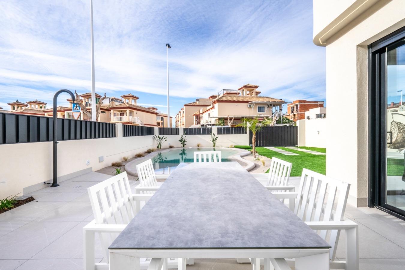 Newly built detached villas with private pool in roldán, torre-pacheco