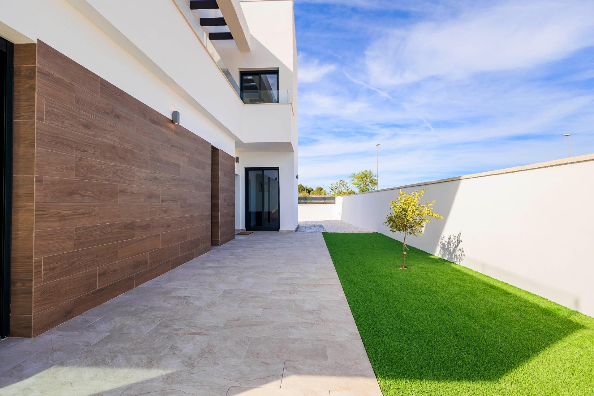 New build villas in pilar de la horadada on the golf course