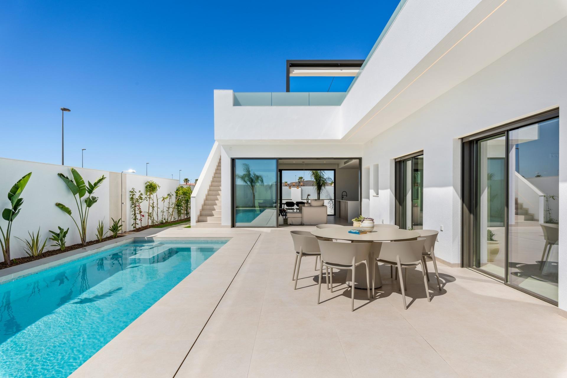 New build villas near serena golf in los alcazares