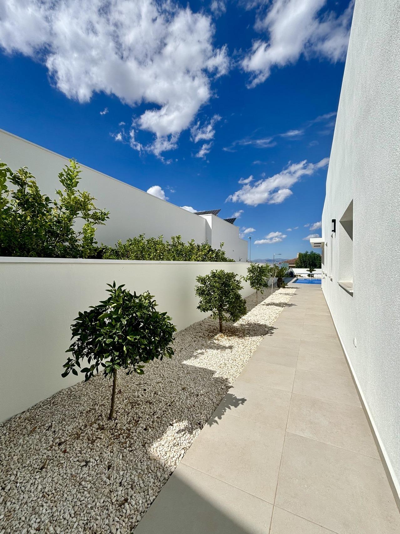 New build mediterranean villas in benijófar