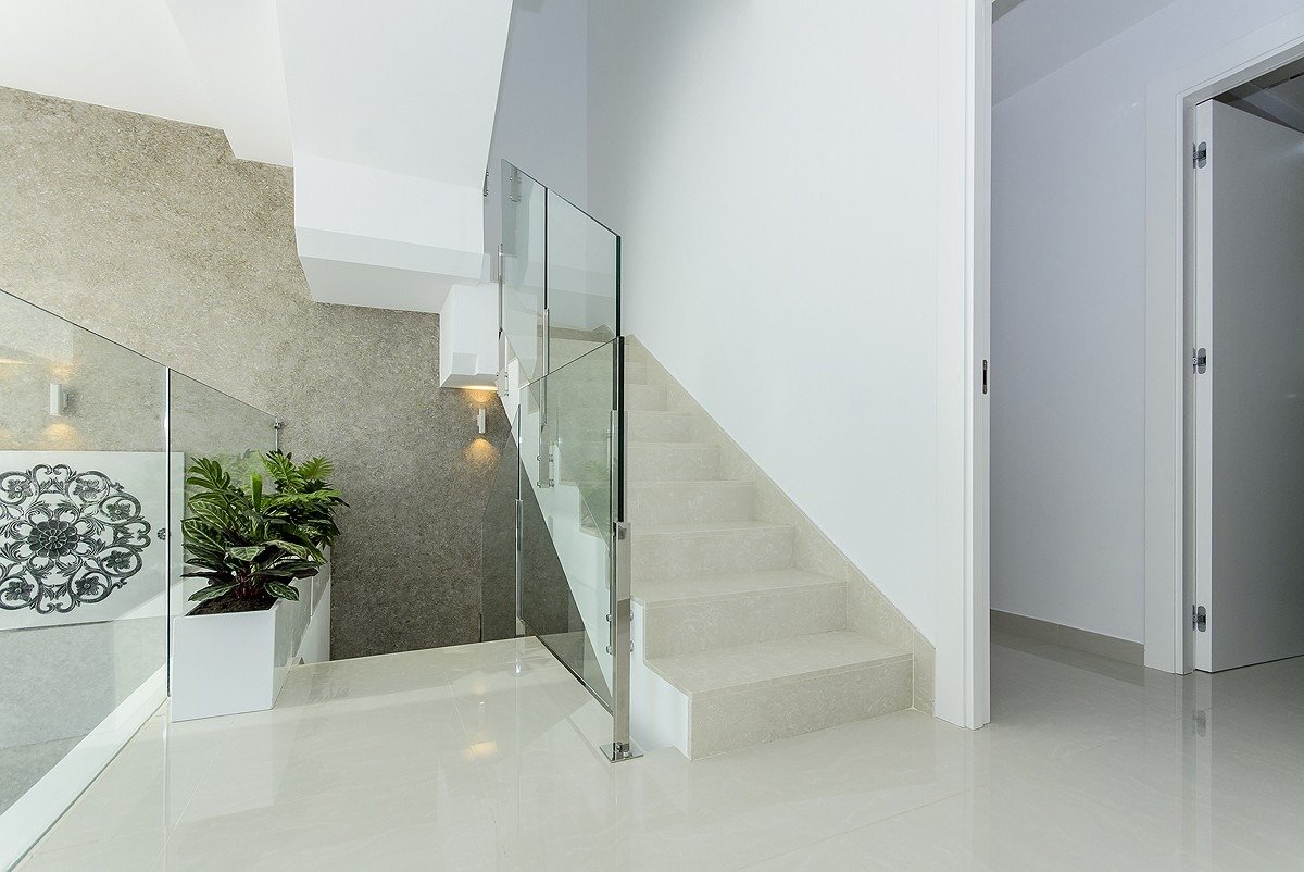 New built villa in playa honda