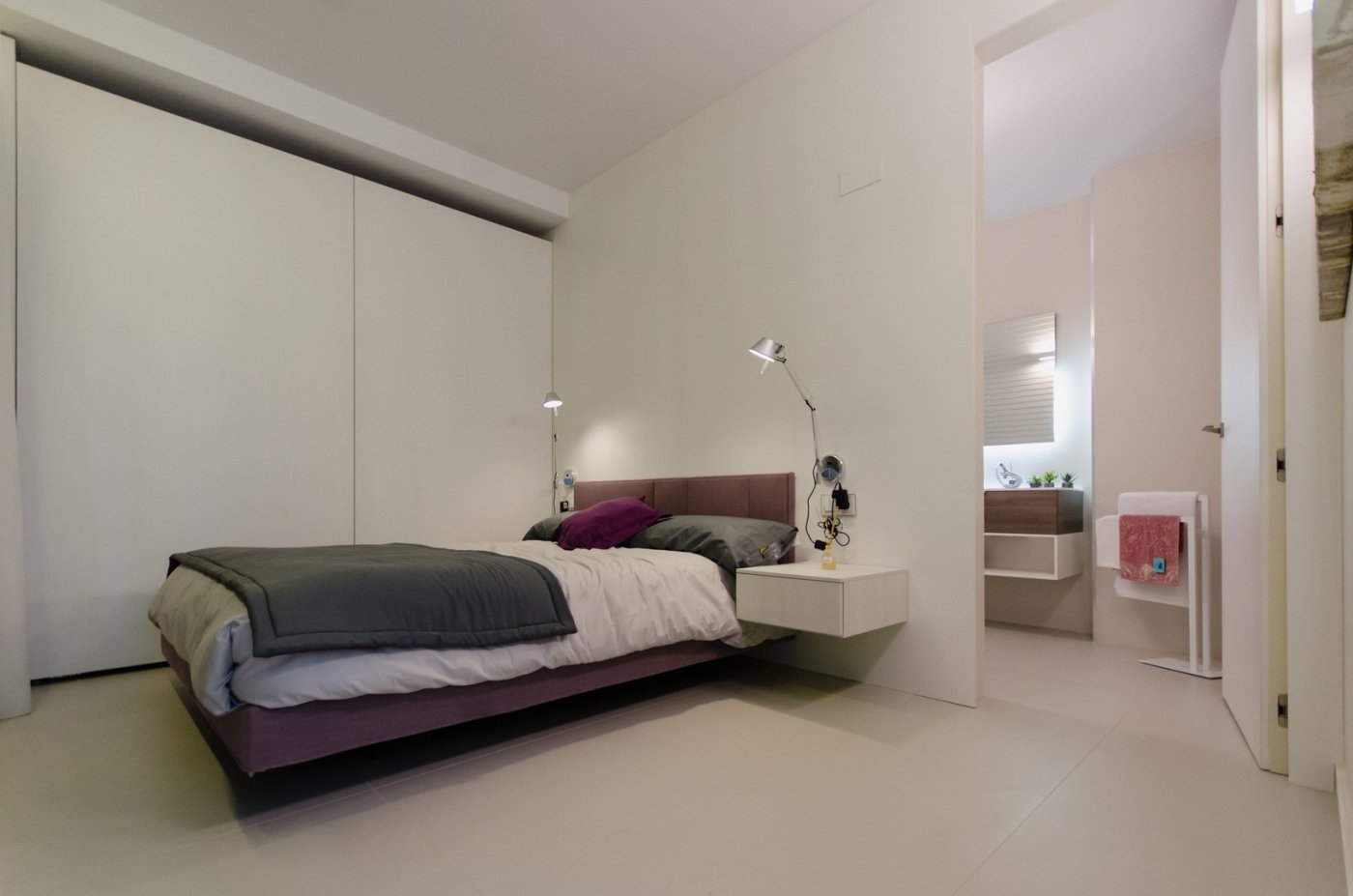New construction villas 250 m from the beach in campoamor