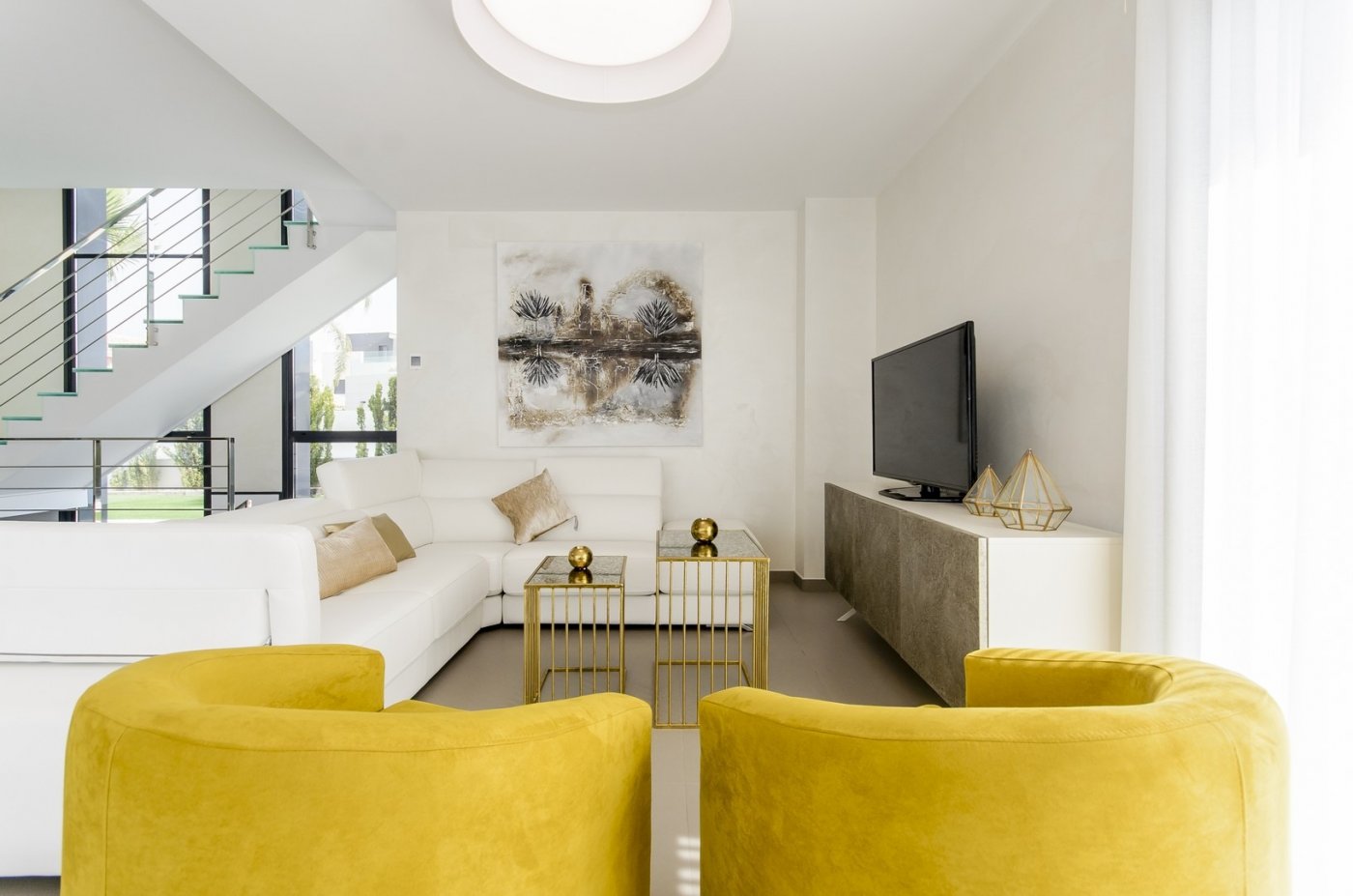 New construction villas 250 m from the beach in campoamor