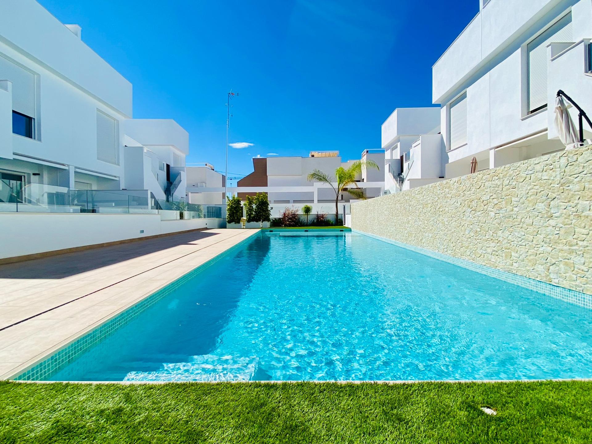 New build bungalow residential complex in pilar de la horadada