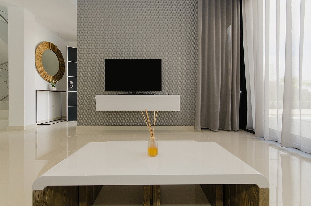New build villa in playa honda
