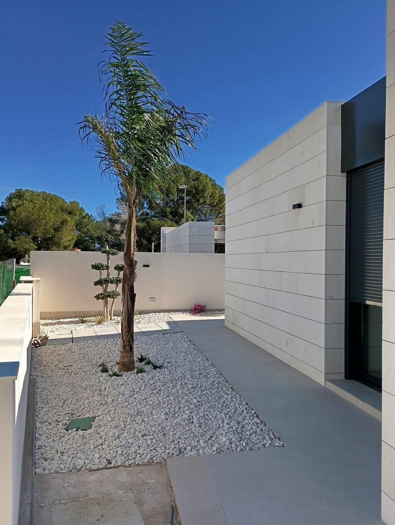 New build villas in pilar de la horadada on the golf course